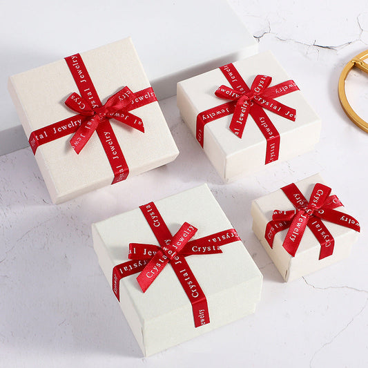 To coś więcej niż tylko pudełko. To pierwsza część Twojego prezentu🎁