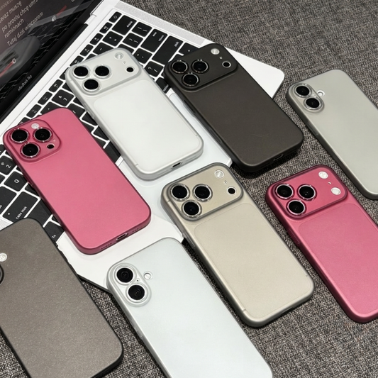 Niezwykle cienkie, matowe etui na telefon